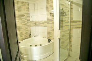 Free toiletries, towels