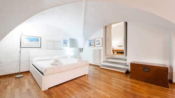 Apartment, 2 Bedrooms | 2 bedrooms, individually furnished, desk, laptop workspace