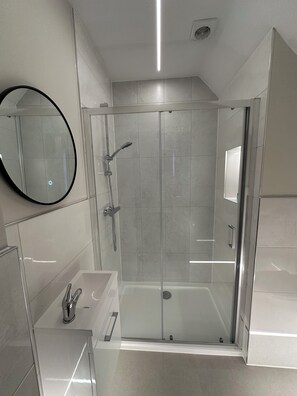 Doppelzimmer | Badezimmer