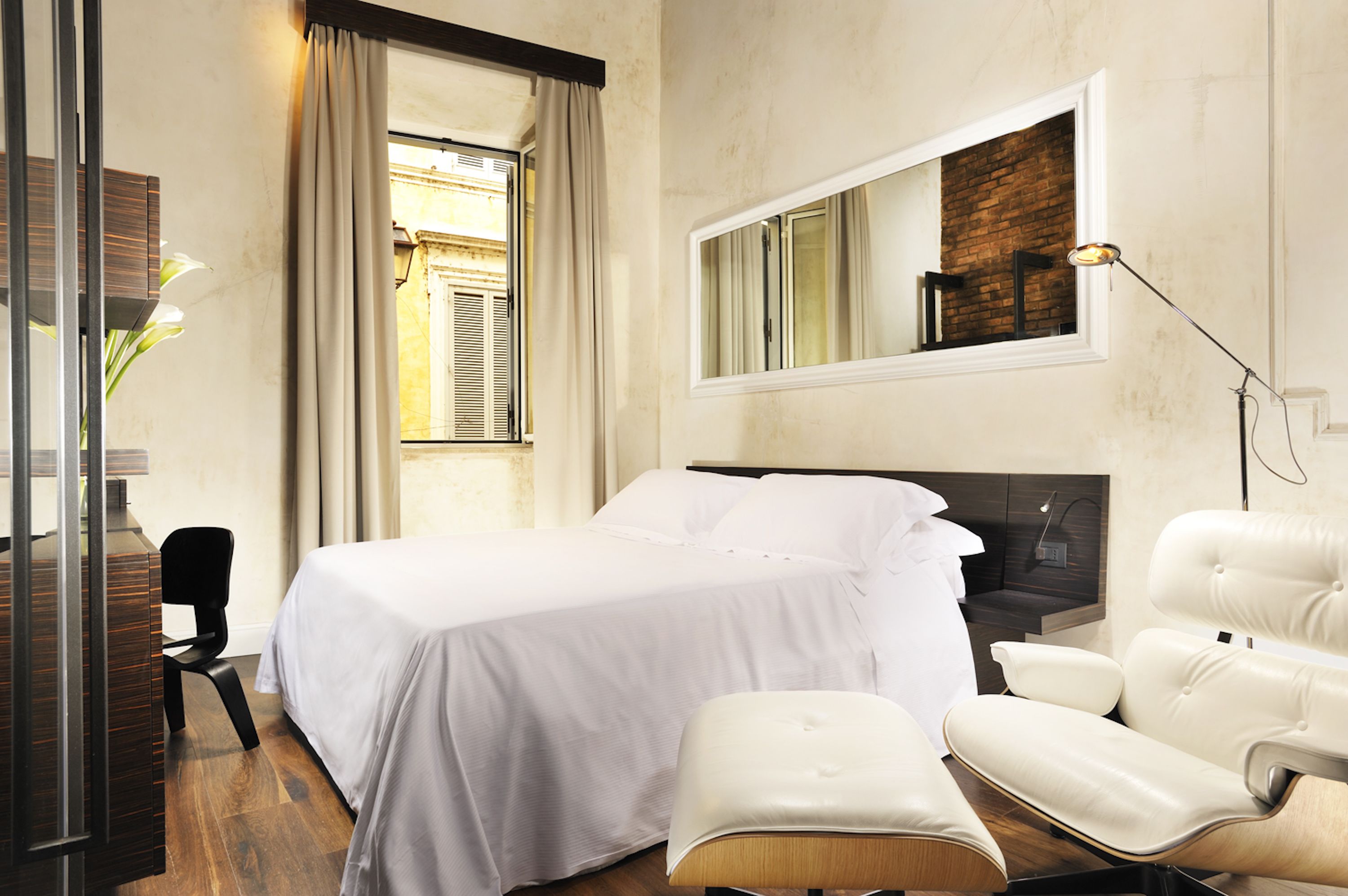 Superior Room | Minibar, in-room safe, desk, soundproofing