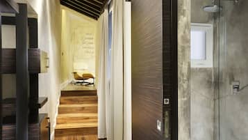 Junior-Suite | Minibar, Zimmersafe, Schreibtisch, schallisolierte Zimmer