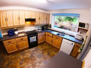 Family Cottage | Private kitchen