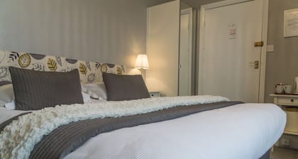 Hedley Villa Guest House