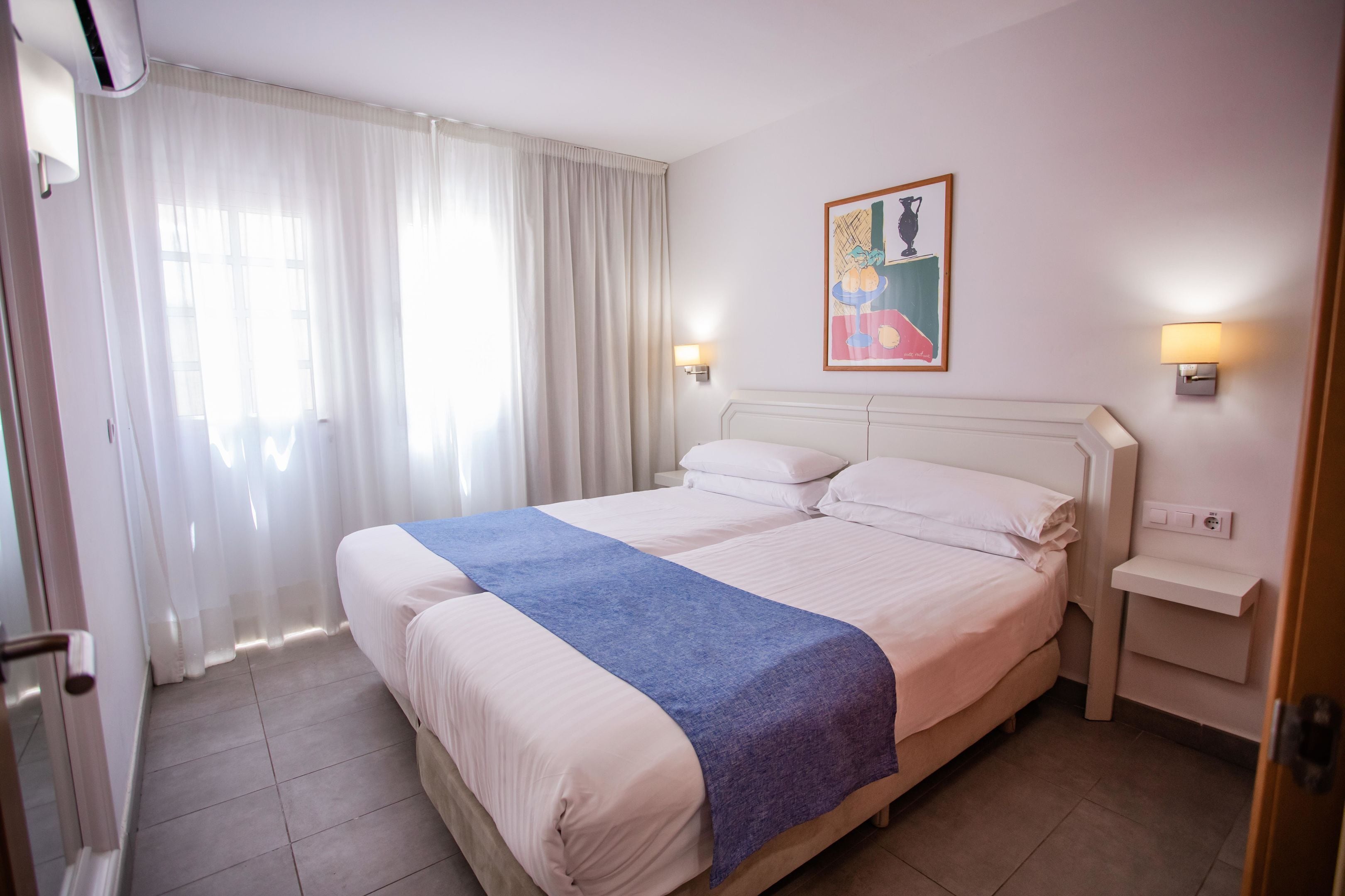 Bungalow Classique, 2 chambres (2 Adults) | Coffres-forts dans les chambres, Wi-Fi gratuit, draps fournis