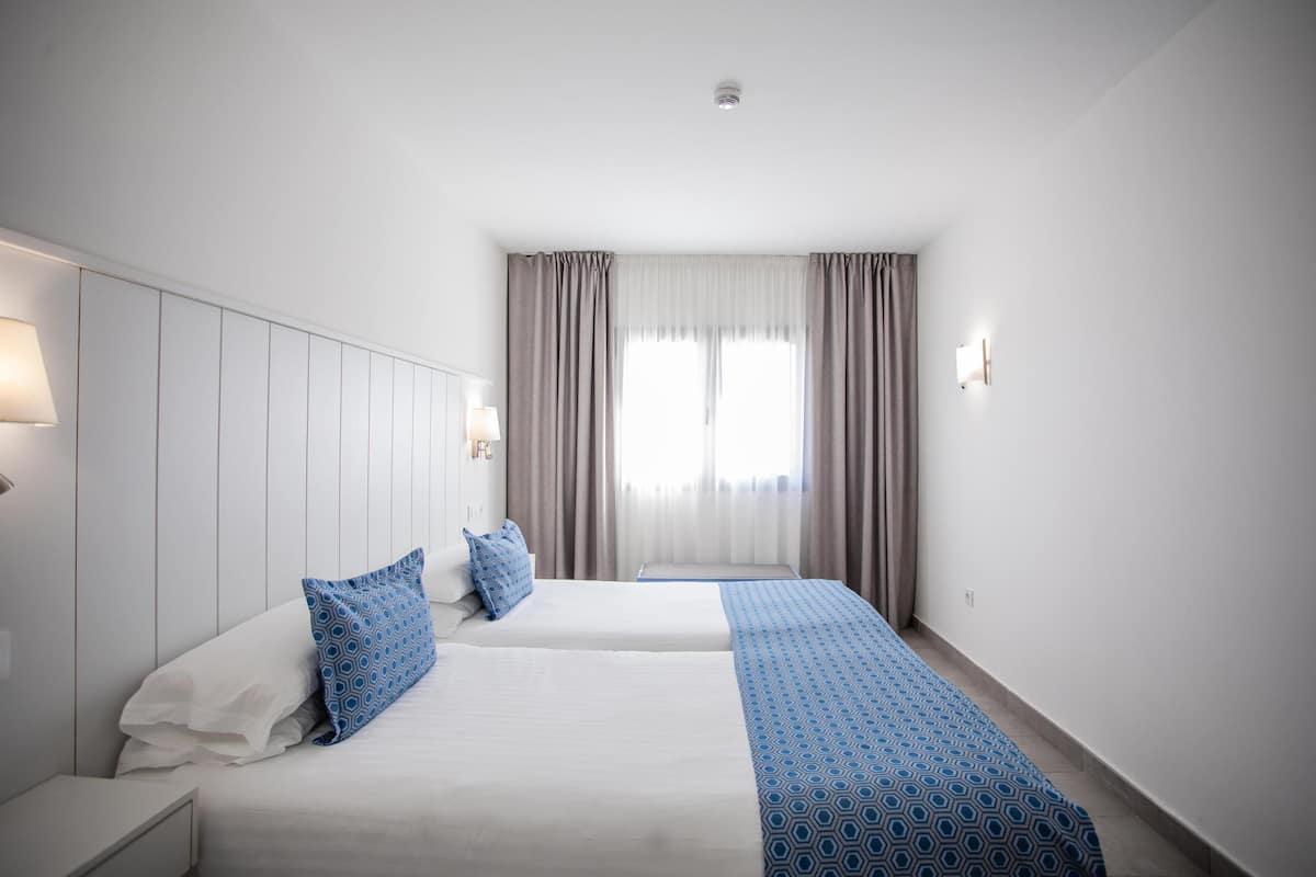 2 bedrooms, in-room safe, free WiFi, bed sheets
