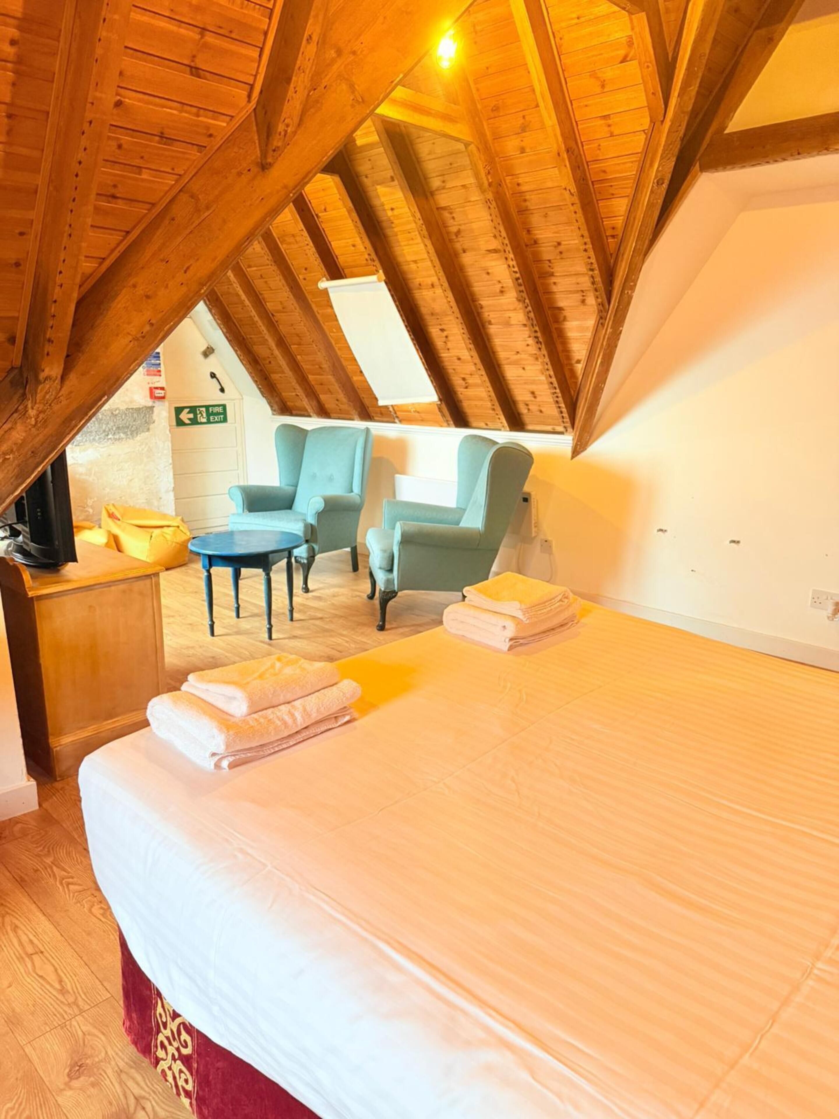 Deluxe Family of 5 Room | Room amenity