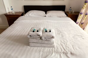 Habitación estándar, 1 cama doble | Decoración individual y mobiliario individual
