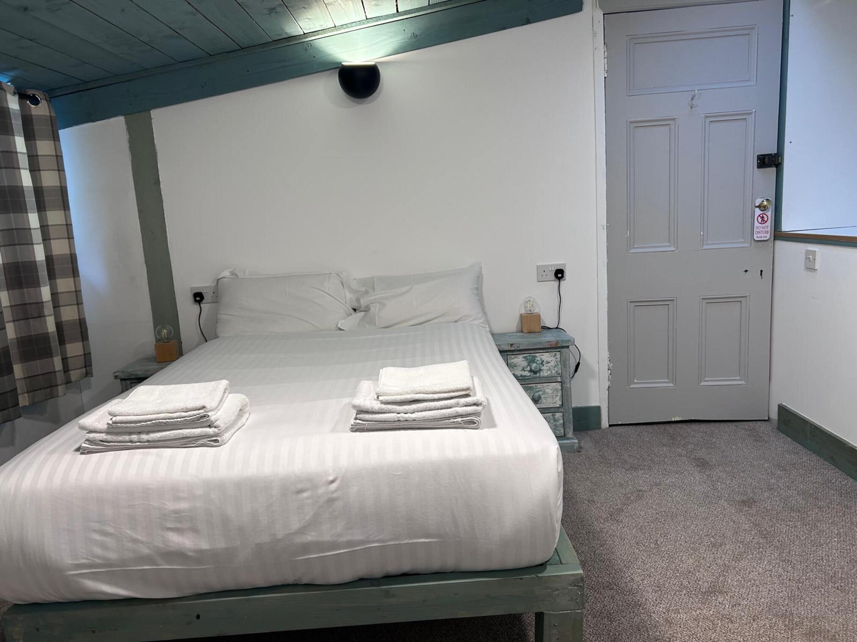 Classic-Zimmer, 1 Doppelbett | Zimmerausstattung