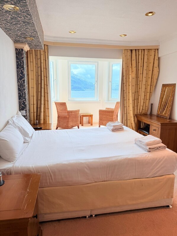 Standard Twin Room with View | Room amenity