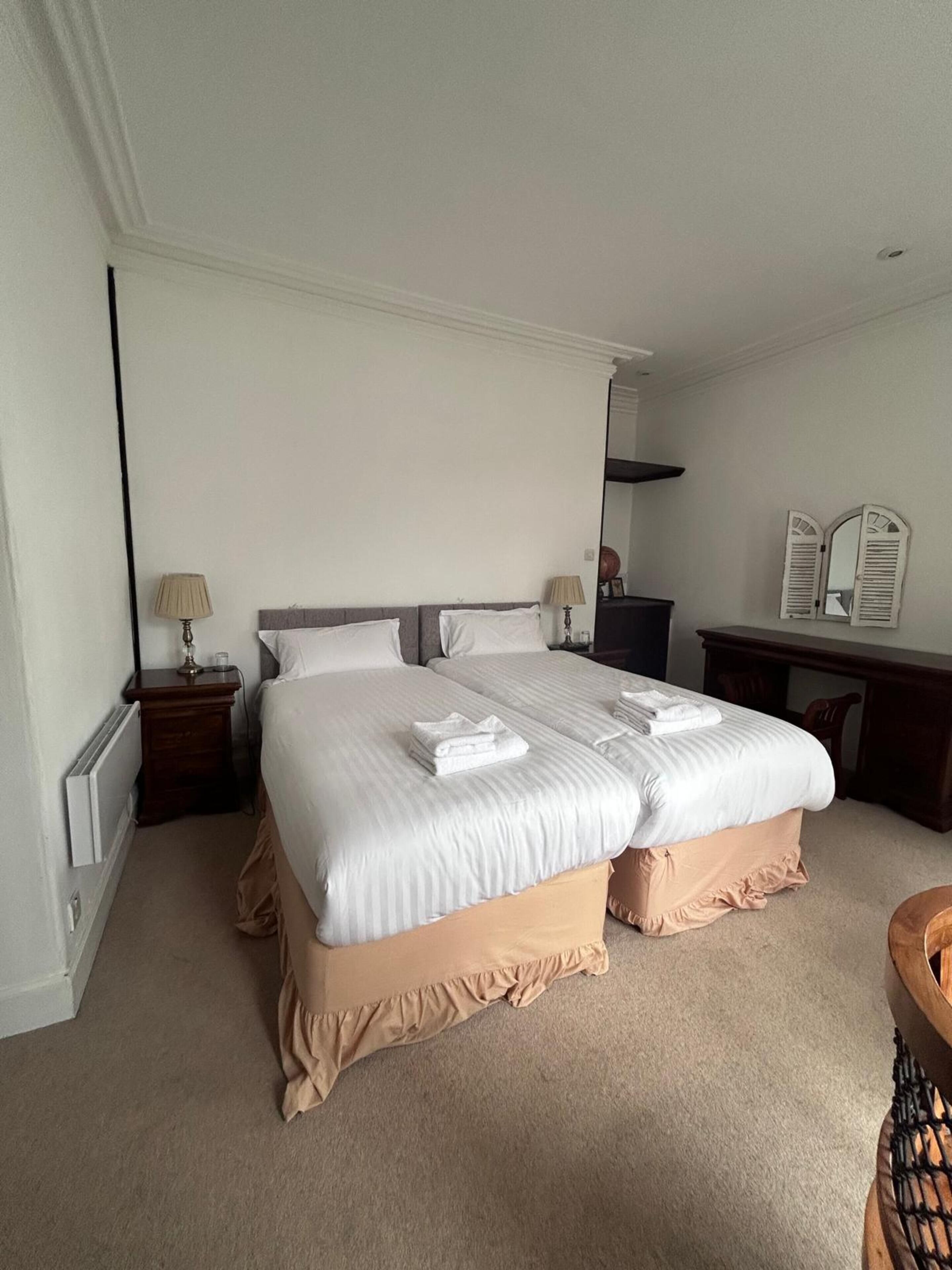 Comfort-Zimmer, 2 Einzelbetten | Zimmerausstattung