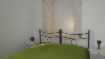 Triple Room | Bed sheets