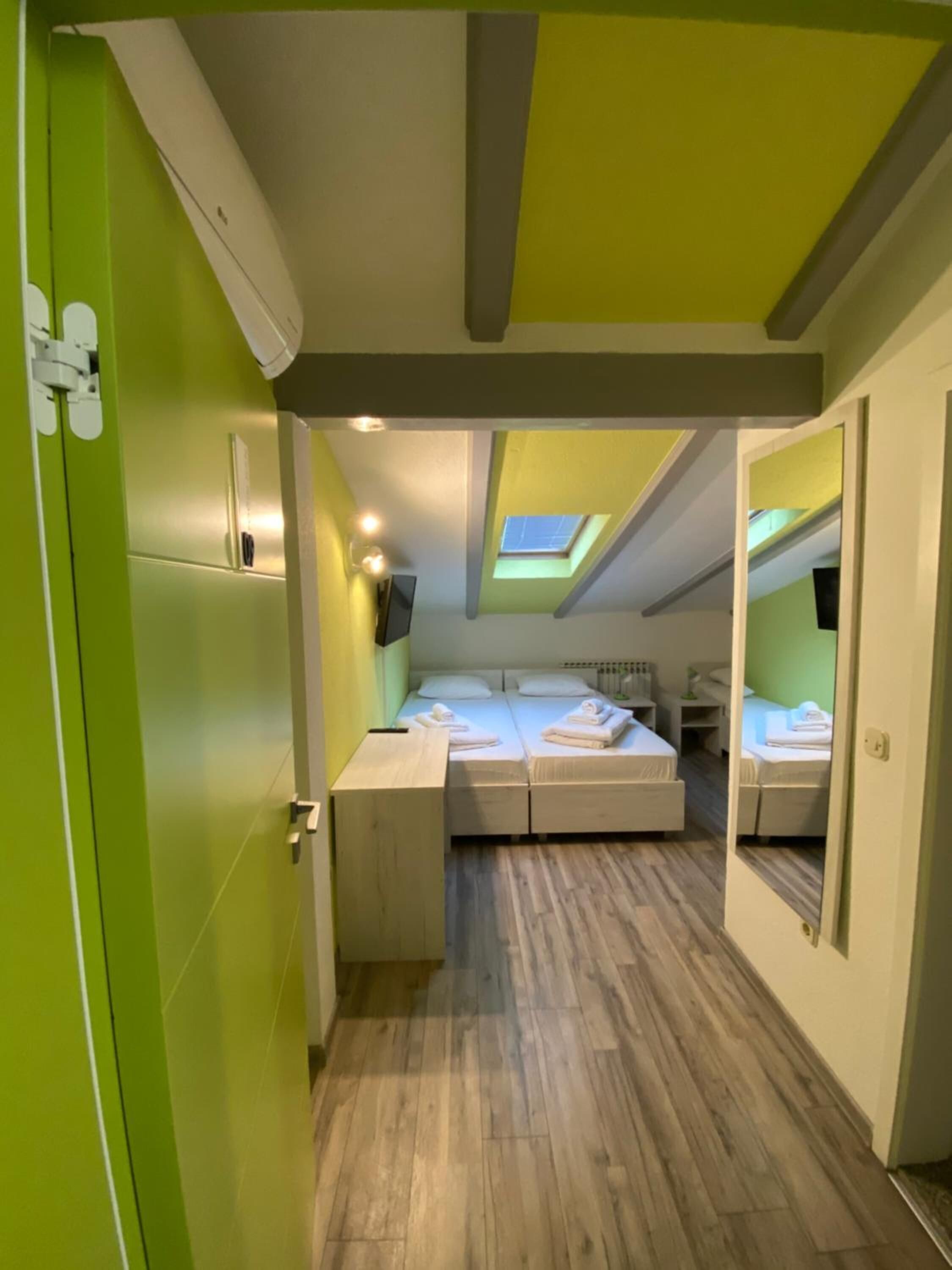 Kamar