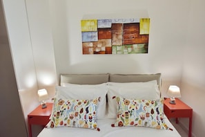 1 bedroom, in-room safe, desk