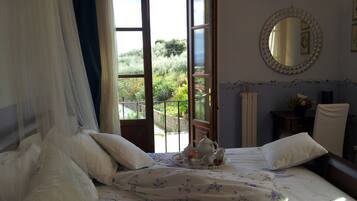 Luxury Apartment, 2 Bedrooms, Non Smoking, Garden View | 2 bedrooms, premium bedding, desk, laptop workspace