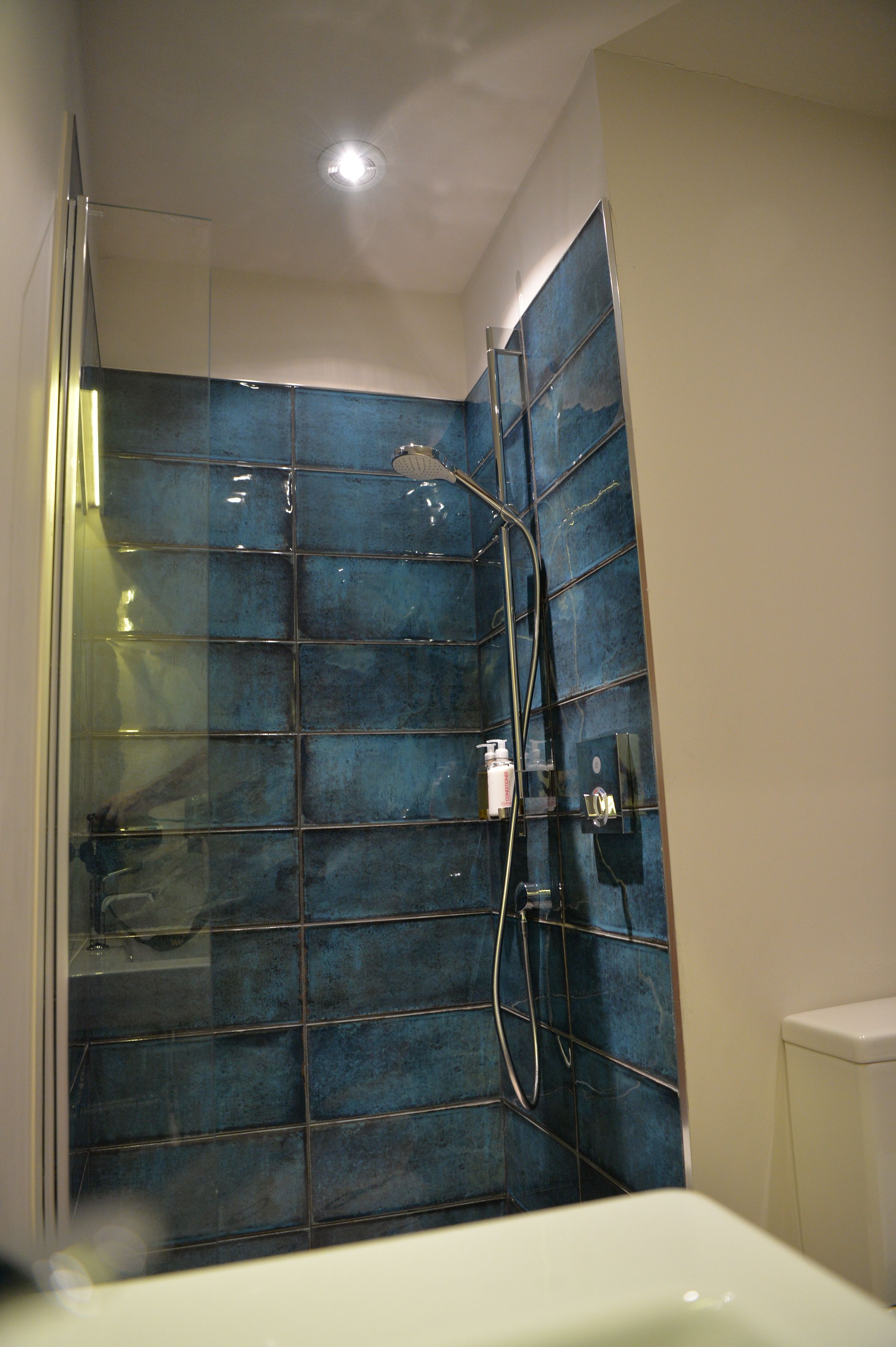 classic double room, 1 double bed (warwick) | bathroom shower