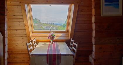 Steading Holidays - Comraich