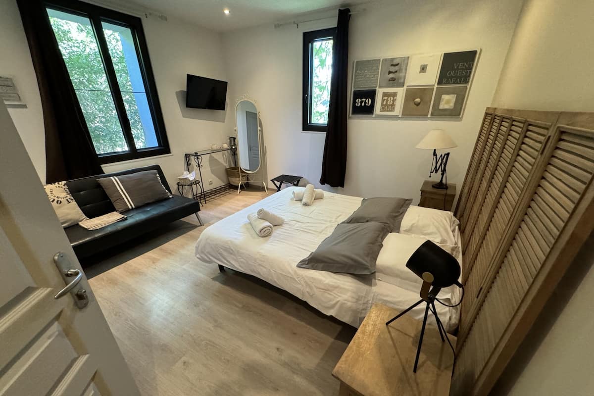 Superior Double Room, Ensuite | Free WiFi