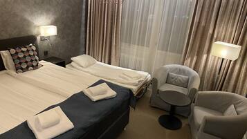 Superior-dobbeltværelse - 1 soveværelse | Premium-sengetøj, minibar, skrivebord, mørklægningsgardiner