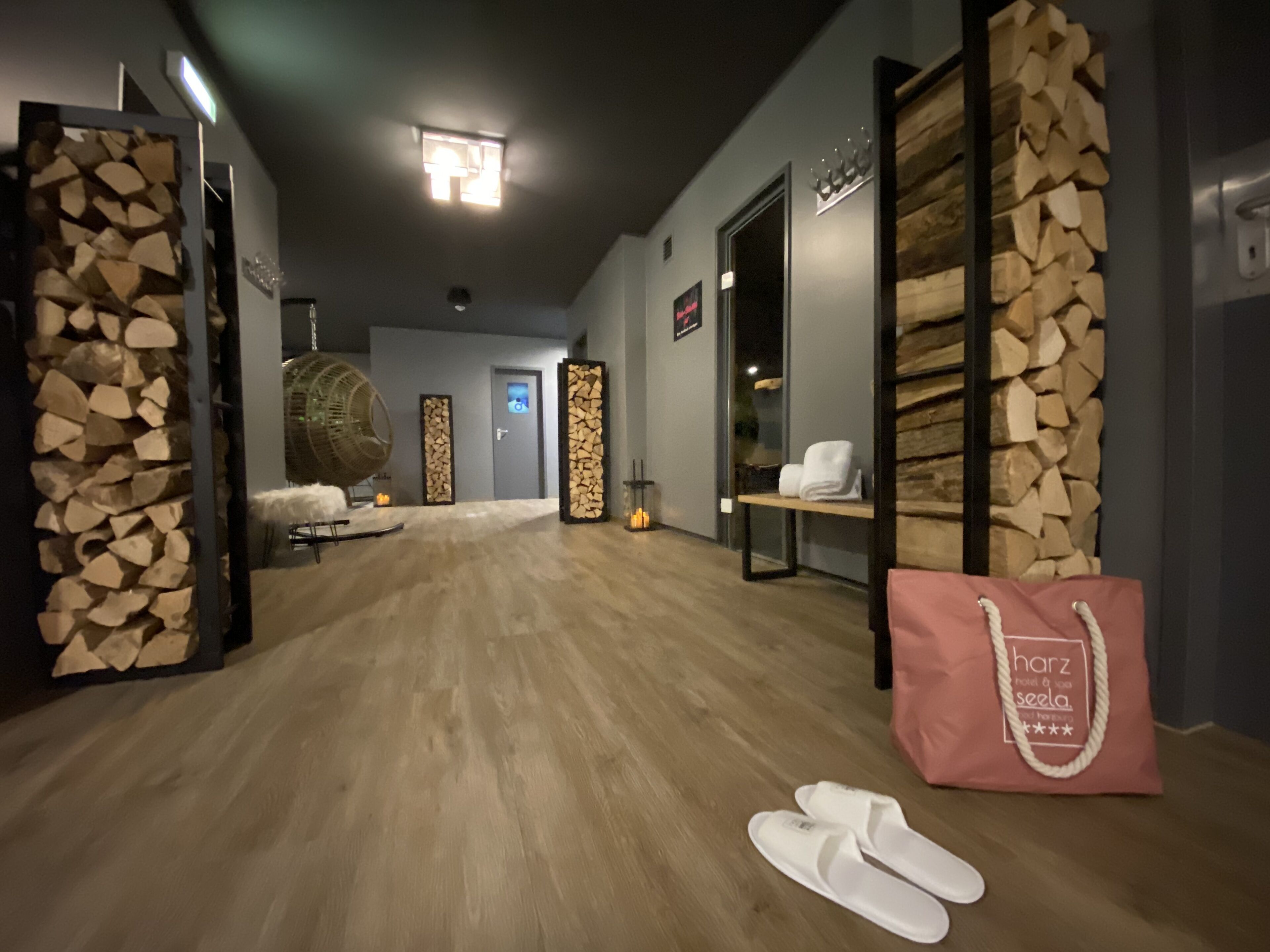 couples treatment room(s), body treatments, hot stone massages