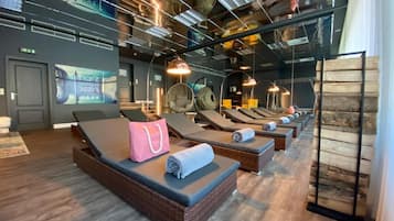 Couples treatment room(s), body treatments, hot stone massages