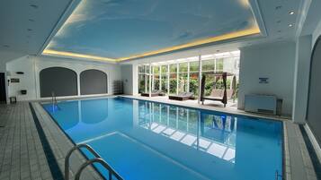 Exercise/lap pool