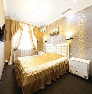 奢華套房 | 書桌、免費無線上網