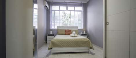 Apartment | 1 bedroom, minibar, desk, iron/ironing board