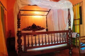 Romantic Double Room, 1 Bedroom, Smoking, Pool View