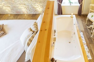 浪漫套房 | 按摩浴缸