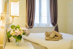 Literie de qualité supérieure, coffres-forts dans les chambres, bureau