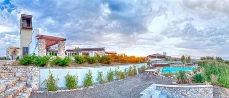 Indoor pool, outdoor pool