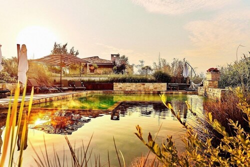 Zornitza Family Estate