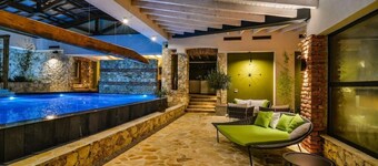 Zornitza Family Estate