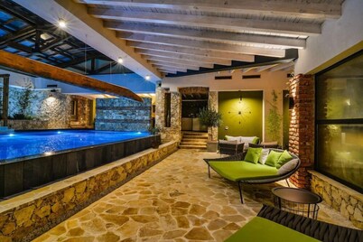 Zornitza Family Estate