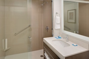 In-room safe, laptop workspace, blackout curtains, iron/ironing board - Hyatt House across from Universal Orlando Resort (Orlando)