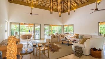 Villa | Opholdsområde | Fladskærms-tv