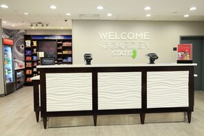 Restaurant - Hampton Inn & Suites Mount Laurel/Moorestown (Mount Laurel)