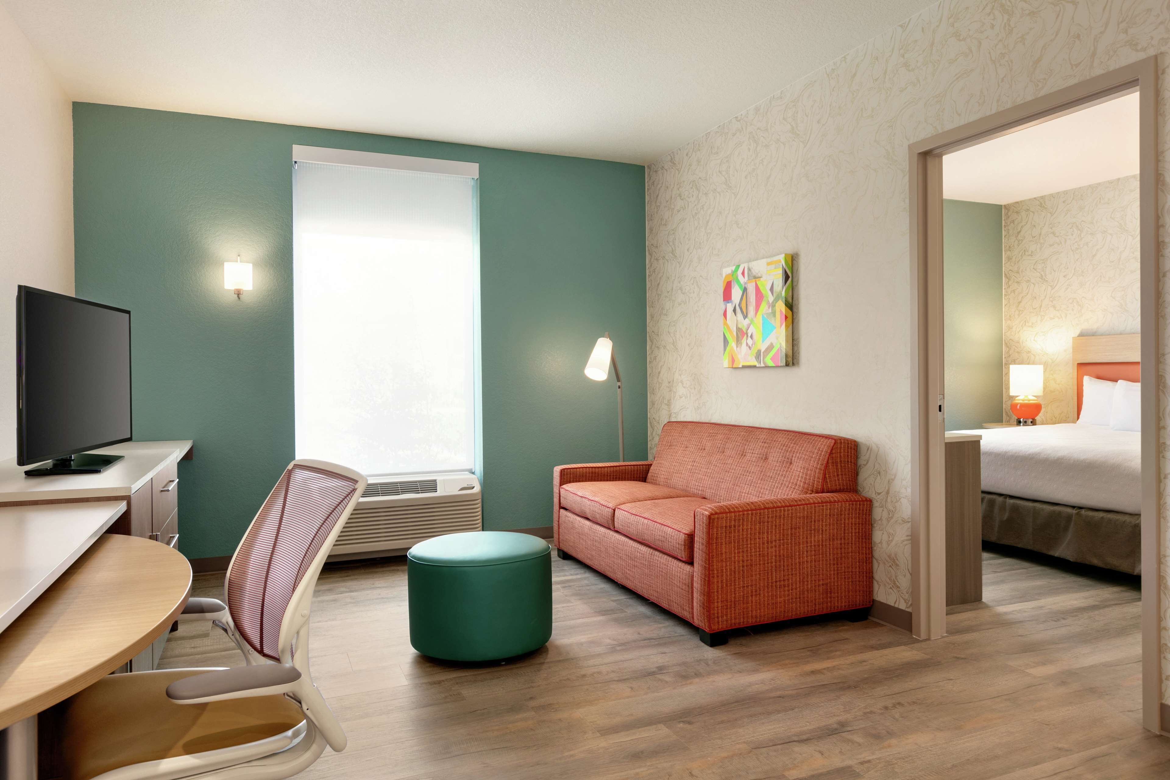 suite, 1 king bed, accessible, bathtub (mobility & hearing) | premium bedding, desk, laptop workspace, blackout curtains