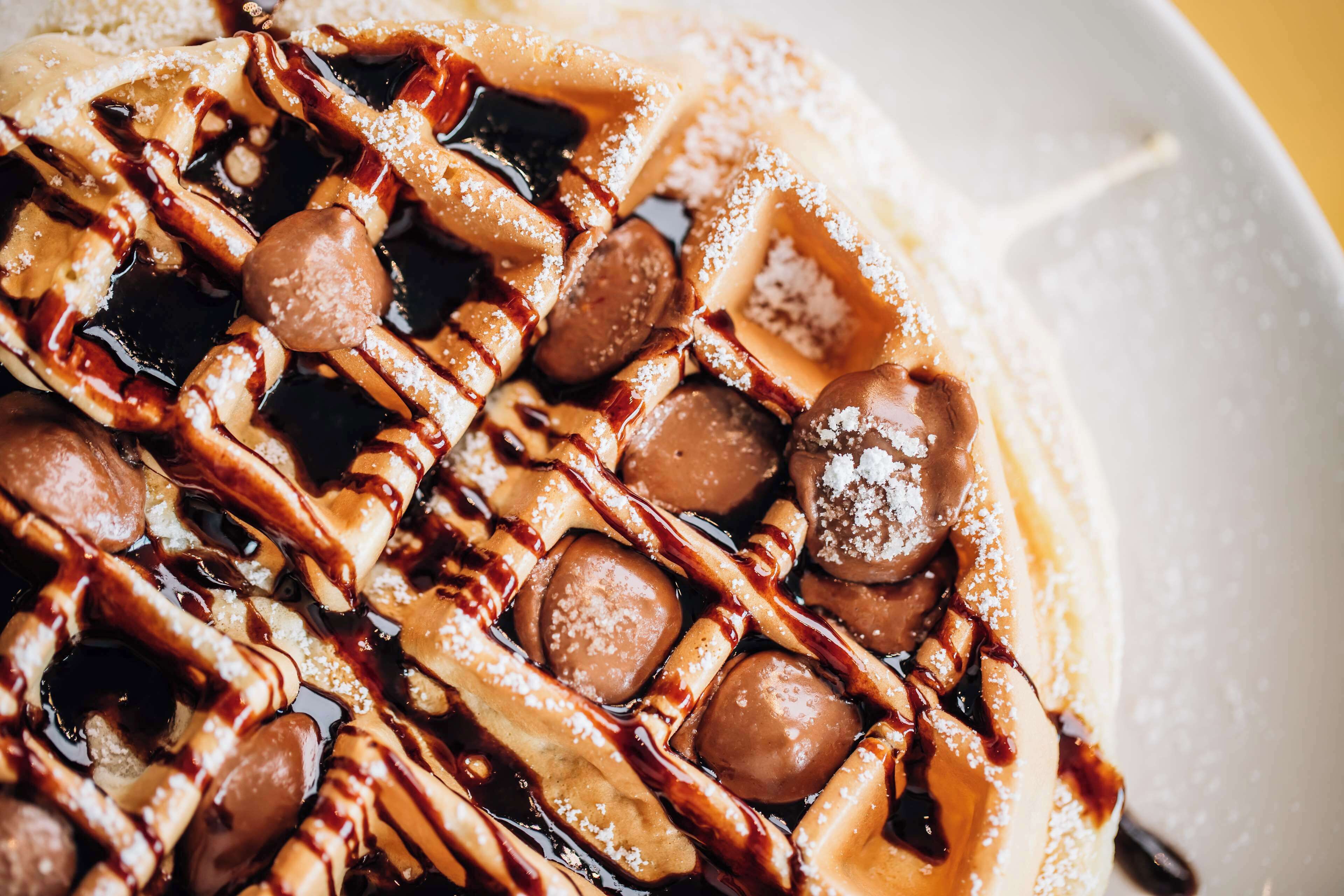 breakfast, lunch and dinner served