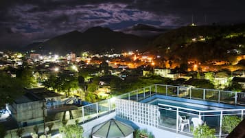 Alberca al aire libre