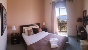 1 bedroom, laptop workspace, iron/ironing board, free WiFi - Villa Pappas (Preveza)