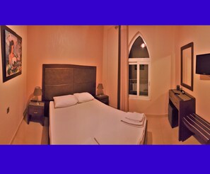 Family Apartment, Garden View | 1 bedroom, laptop workspace, iron/ironing board, free WiFi - Villa Pappas (Preveza)