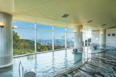 Hot springs. Kamenoi Hotel Fukui
