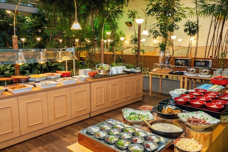 Desayuno buffet todos los días (con cargo)