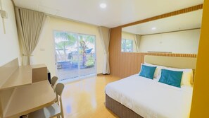 Design Single Room, 1 Single Bed | Desk, iron/ironing board