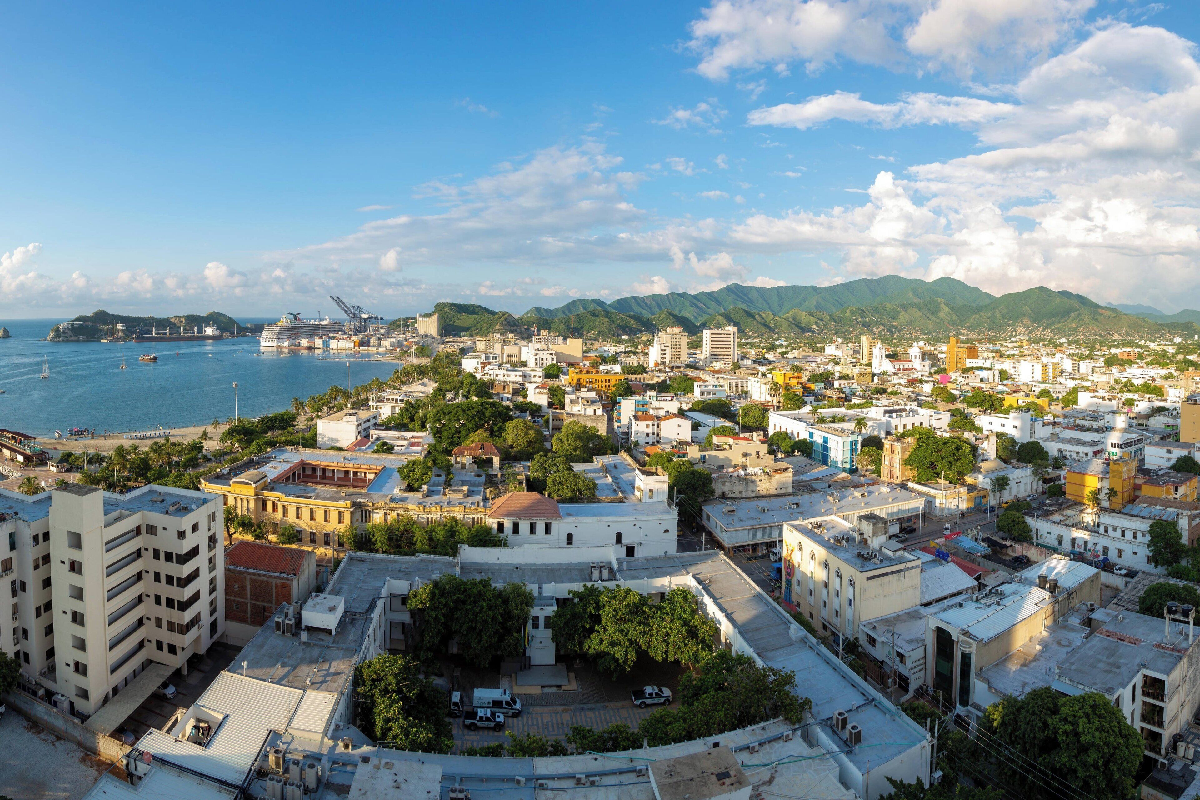 room, 1 king bed, non smoking, city view | in-room safe, desk, soundproofing, iron/ironing board