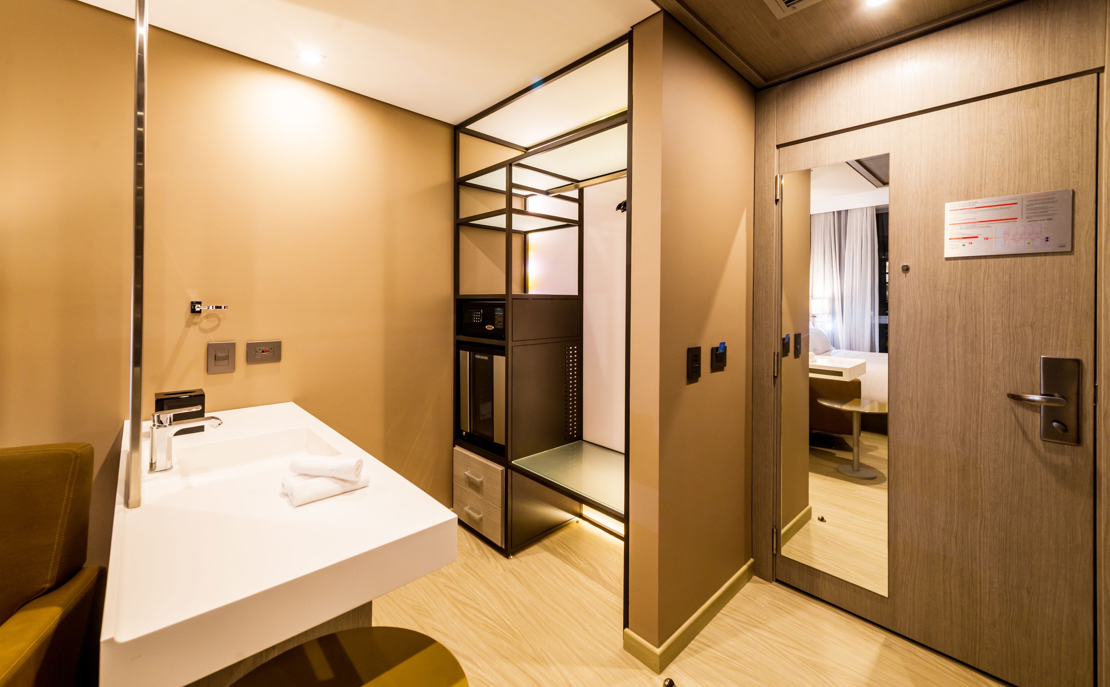 room, 1 king bed, non smoking, city view | bathroom | shower, free toiletries, hair dryer, towels