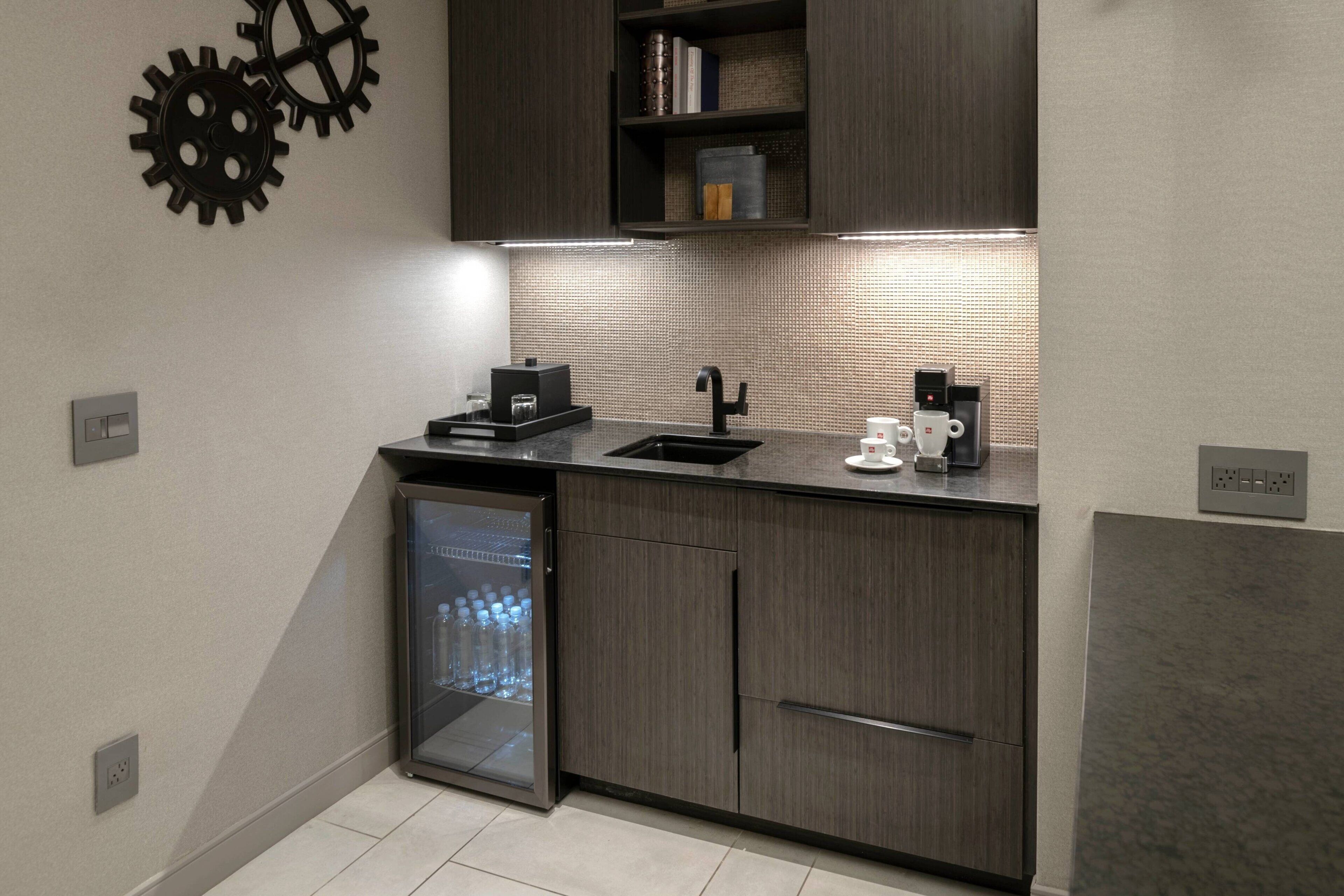 suite, 1 bedroom | 1 bedroom, premium bedding, in-room safe, desk