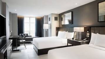 1 bedroom, premium bedding, in-room safe, desk