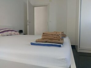 Deluxe Condo, 1 Bedroom, Sea Facing | 1 bedroom, desk, soundproofing, iron/ironing board - Beach House Paradiso (Rogoznica)